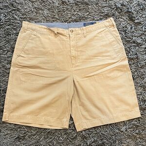 Polo by Ralph Lauren Men's Beige Flat Front Shorts size 40